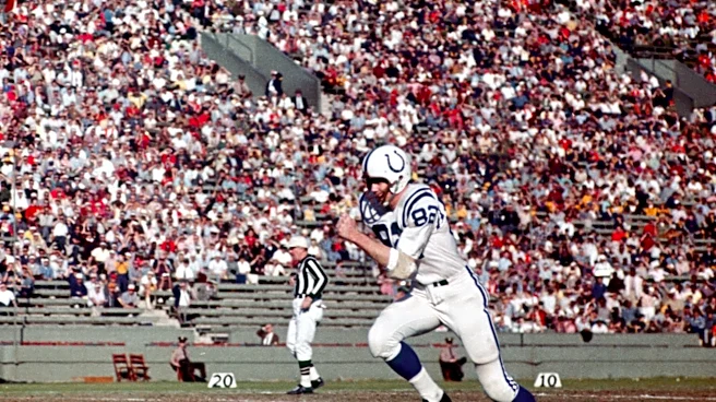 Raymond Berry, Hall of Famer and Colts legend who coached Patriots to first Super Bowl, dies