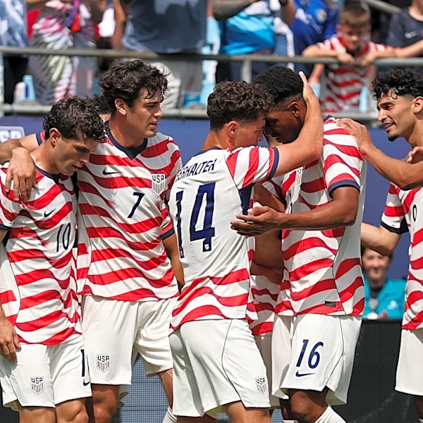 Landon Donovan says USMNT can beat anybody at World Cup ... if they do this one thing