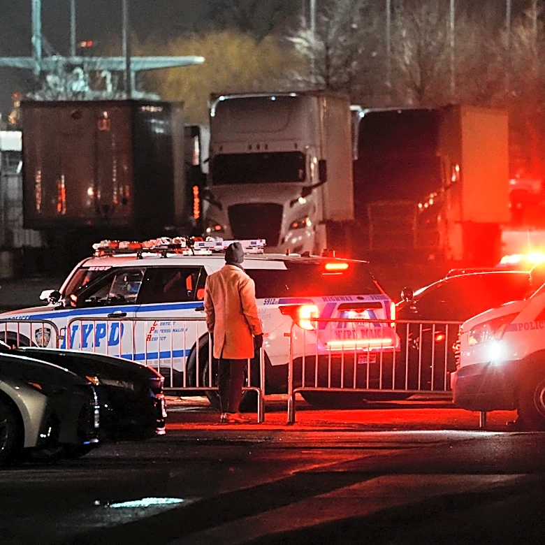 Fears rise after mysterious people seen entering NYC manholes