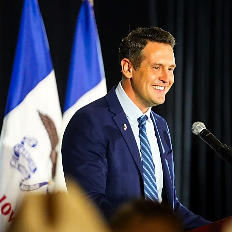 Who is Zach Lahn? GOP primary winner in Iowa