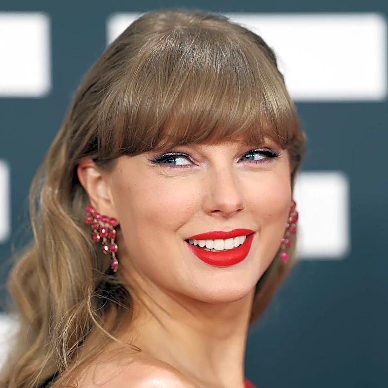 Taylor Swift returns to country with 'Toy Story 5' song 'I Knew It, I Knew You'