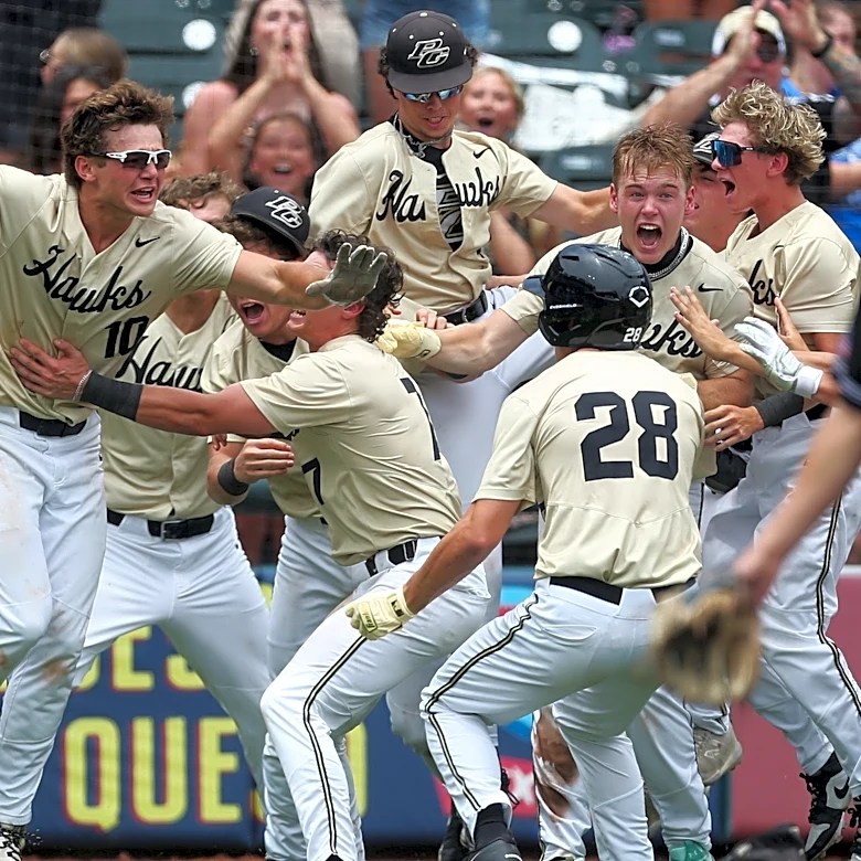 Texas high school baseball team wins UIL state title in wild walk-off