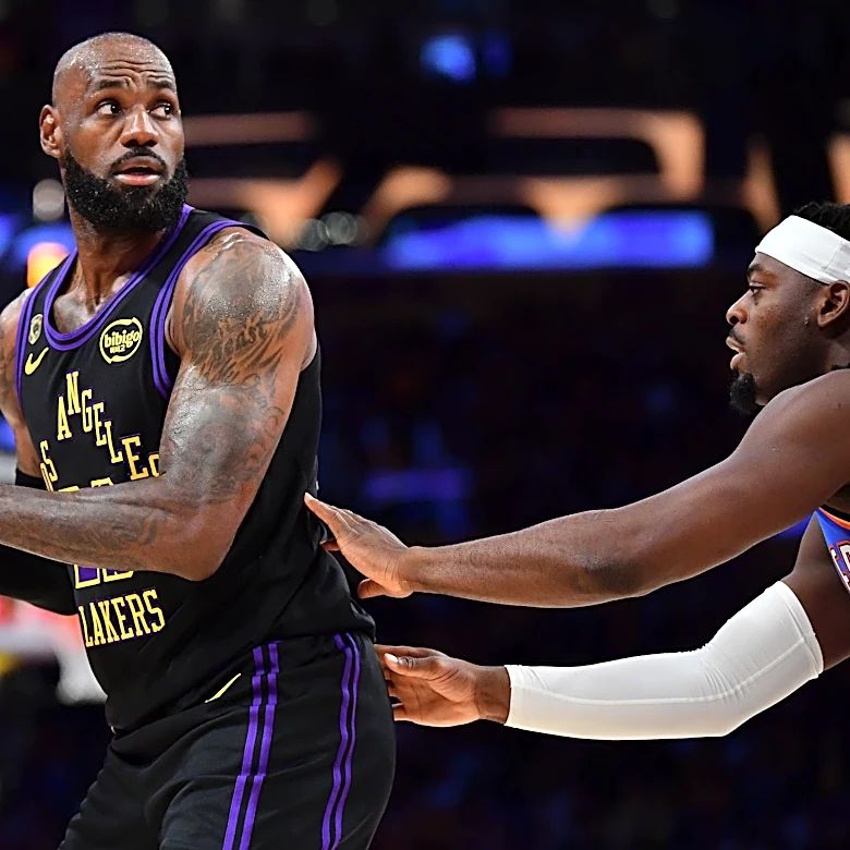 Charles Barkley believes LeBron James should return to Cleveland