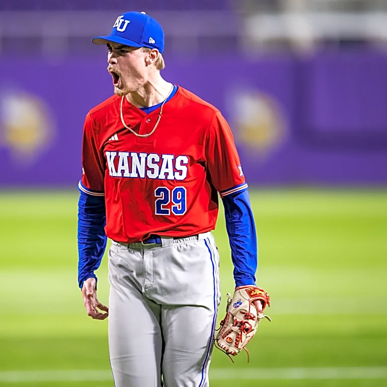 Kansas vs Oklahoma baseball live updates: Start time, TV channel for super regional Game 1