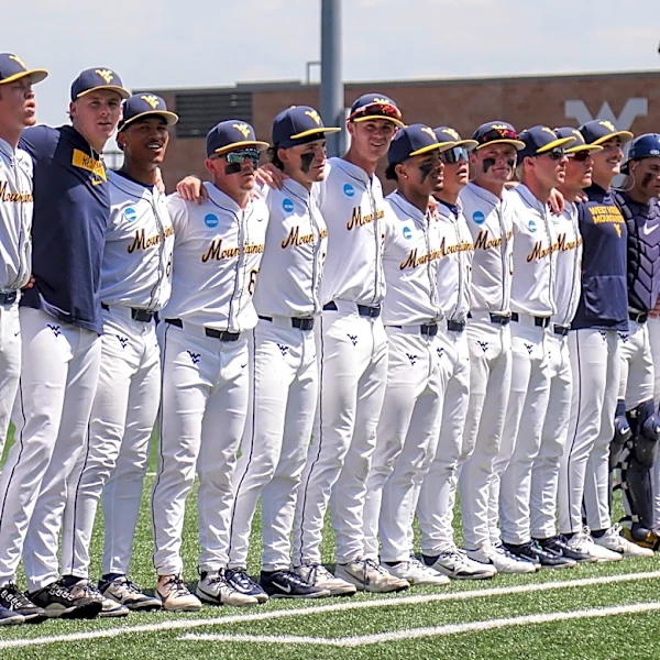 West Virginia baseball sings 'Country Roads' after punching first-ever CWS ticket