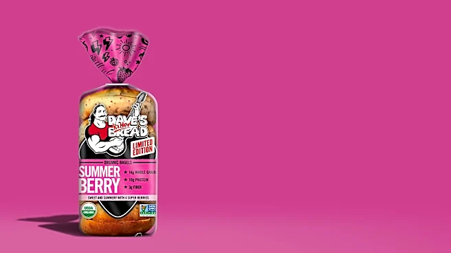 My new summer breakfast go-to is a limited-edition summer berry bagel
