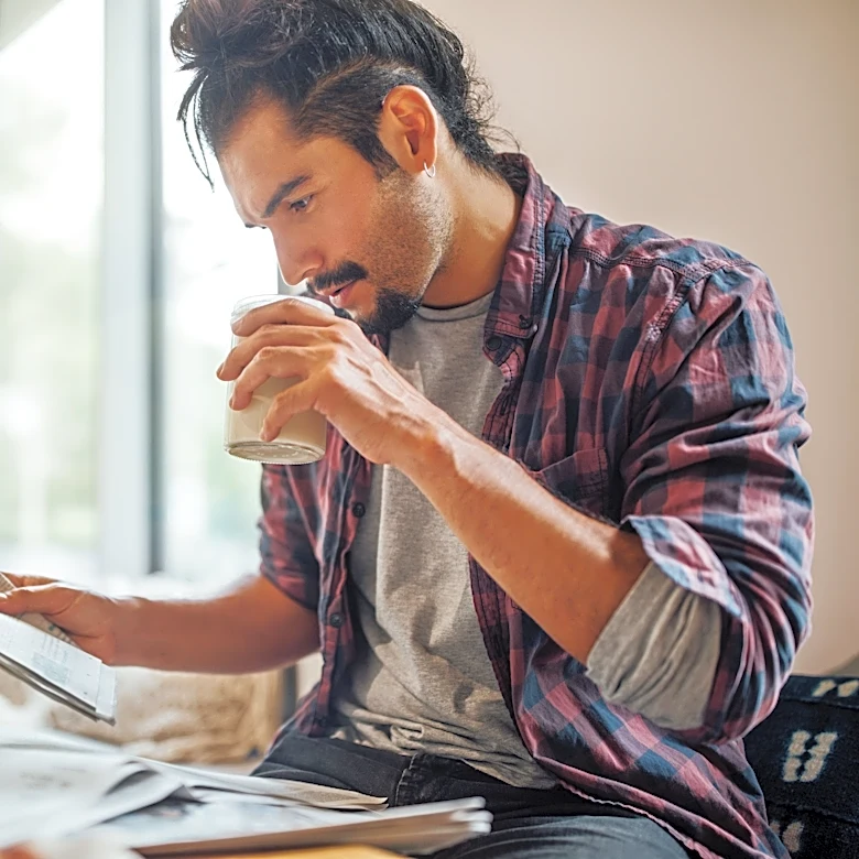 Most Americans value staying informed. Survey says many don't feel it