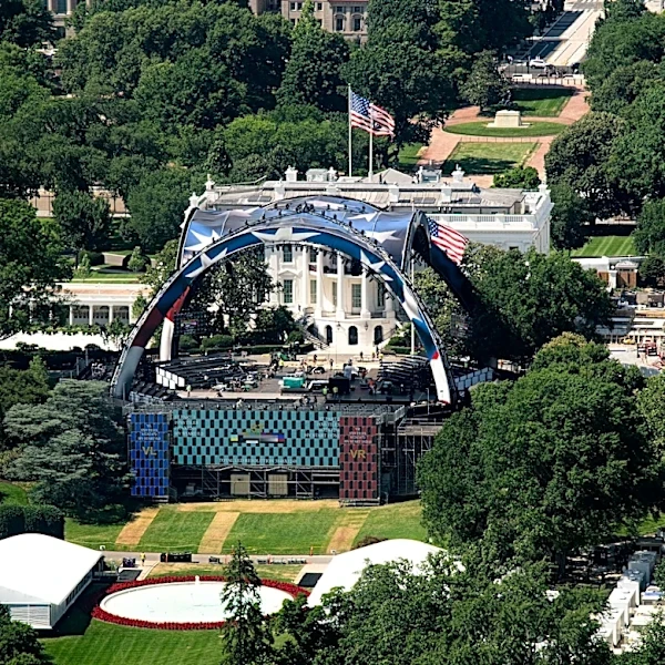 Lawsuit seeks to halt White House UFC event