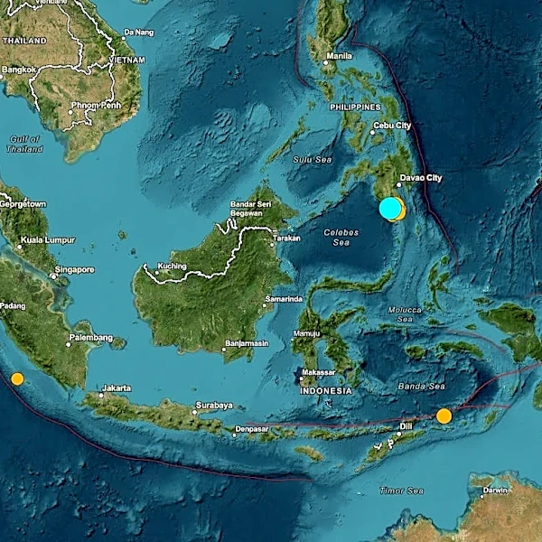 Magnitude 7.8 earthquake strikes southern Philippines