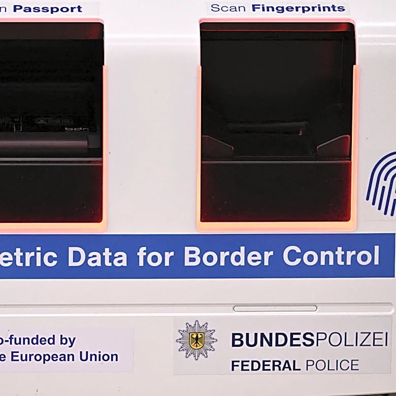 Travelers report missing flights under Europe's new entry system