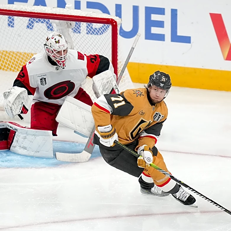 Hurricanes won't say if Andersen or Bussi will start Game 4: Who should?