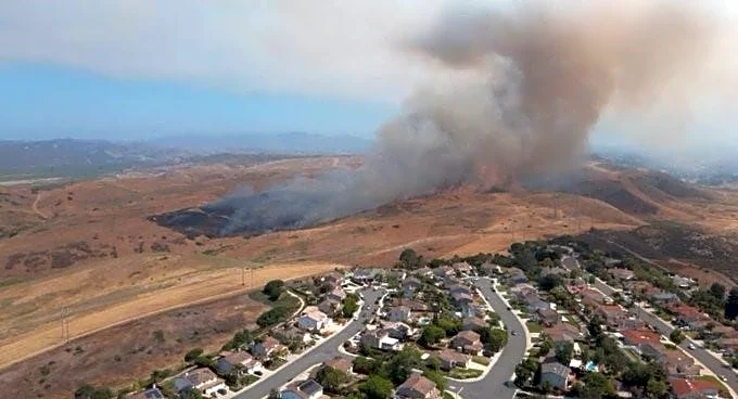 Camp Pendleton fire reaches 560 acres, prompts evacuation order