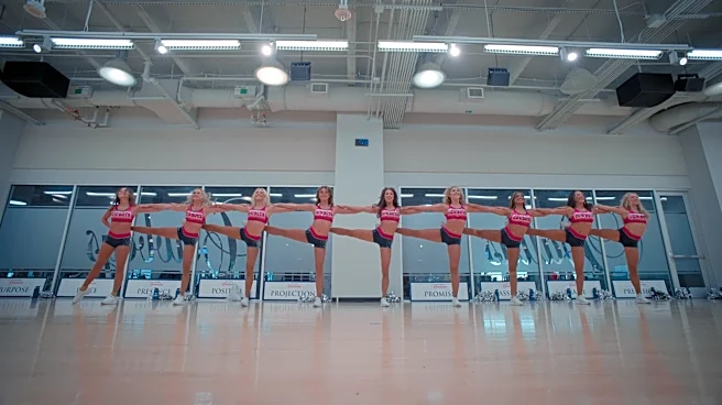 When does Dallas Cowboys Cheerleaders docuseries Season 3 premiere?