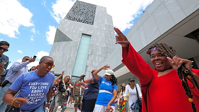 Crowds fill Obama Presidential Center in Chicago on opening weekend