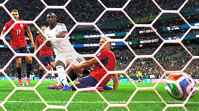 Watch Mexico scramble home wild goal vs Czechia in World Cup