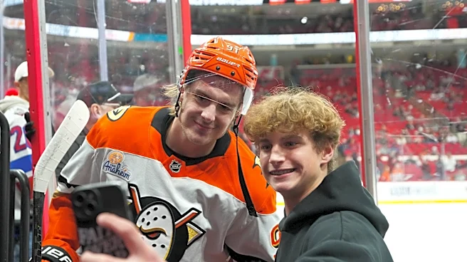 Flyers give $90M offer sheet to Ducks' Leo Carlsson: NHL free agency live updates