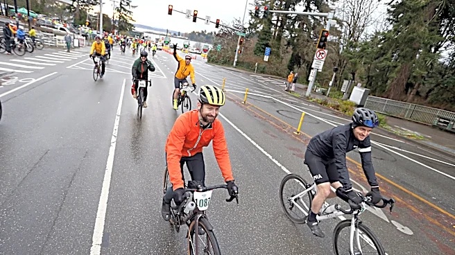Thousands of cyclists leaving Seattle for Portland on Saturday morning