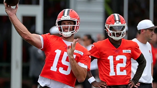Shedeur Sanders catches shade from Joe Flacco for visor choice