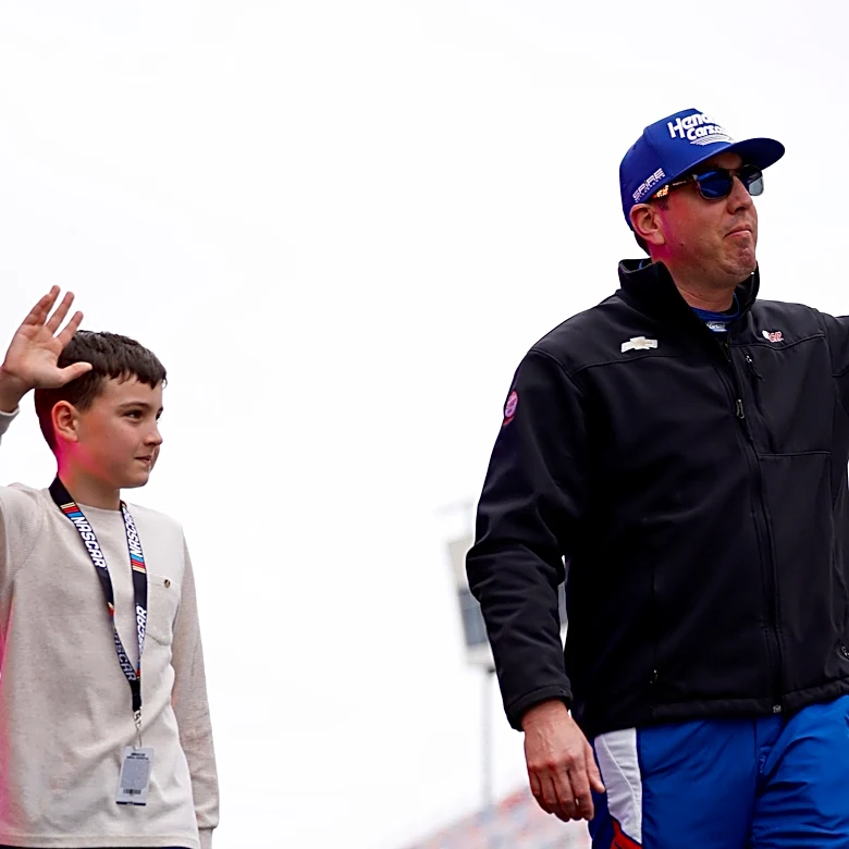 Brexton Busch, Kyle Busch's son, wins first race since father's death