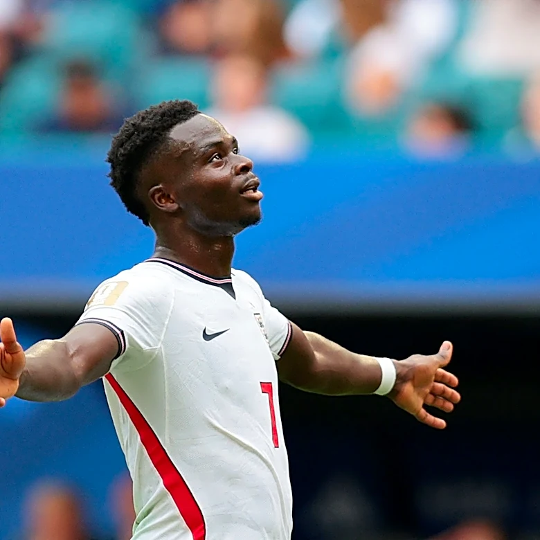 Bukayo Saka brace gives England big World Cup lead vs. France