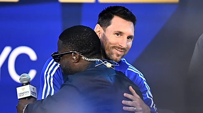 Kevin Hart meets Lionel Messi, calls World Cup 'breathtaking'