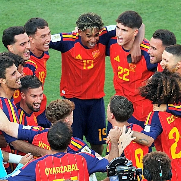 España es campeona del mundo: vence a Argentina en la prórroga y gana el Mundial 2026