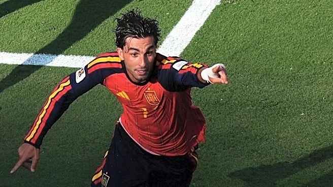 Watch the Spanish-language call of Ferran Torres' game-winning goal
