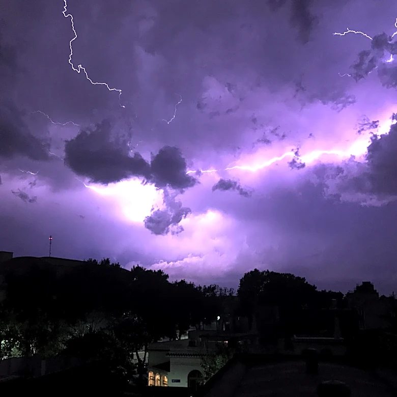 Chicago faces dangerous combo of heat, tornado risk and flash flooding