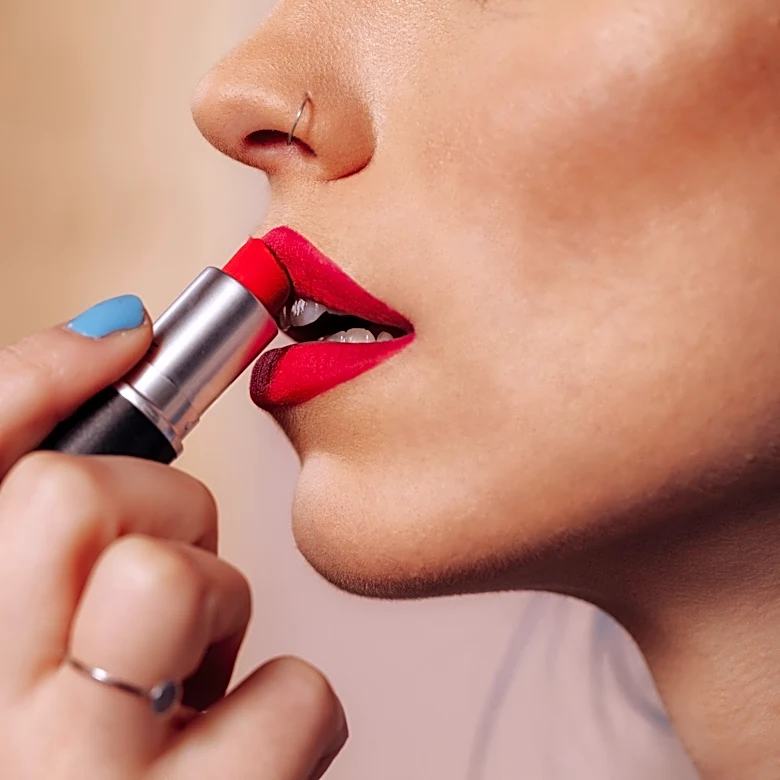 I found 10 best National Lipstick Day deals on celebrity-loved lippies