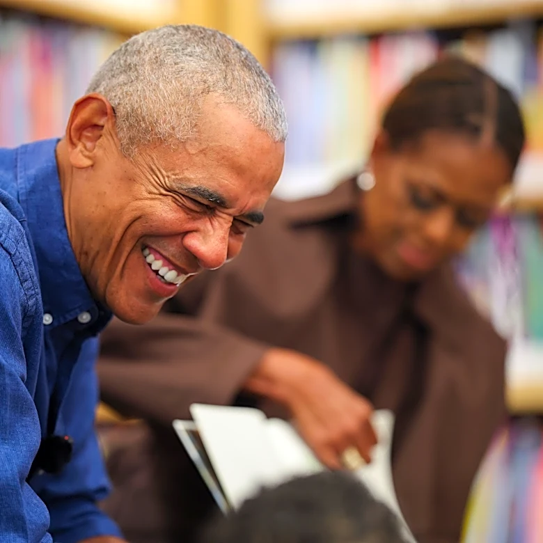 Obama's summer reading list includes authors he's loved for years and new favorites