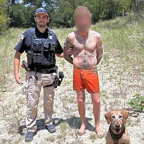 Texas K-9 sniffs out escaped inmate after he ditched his pants