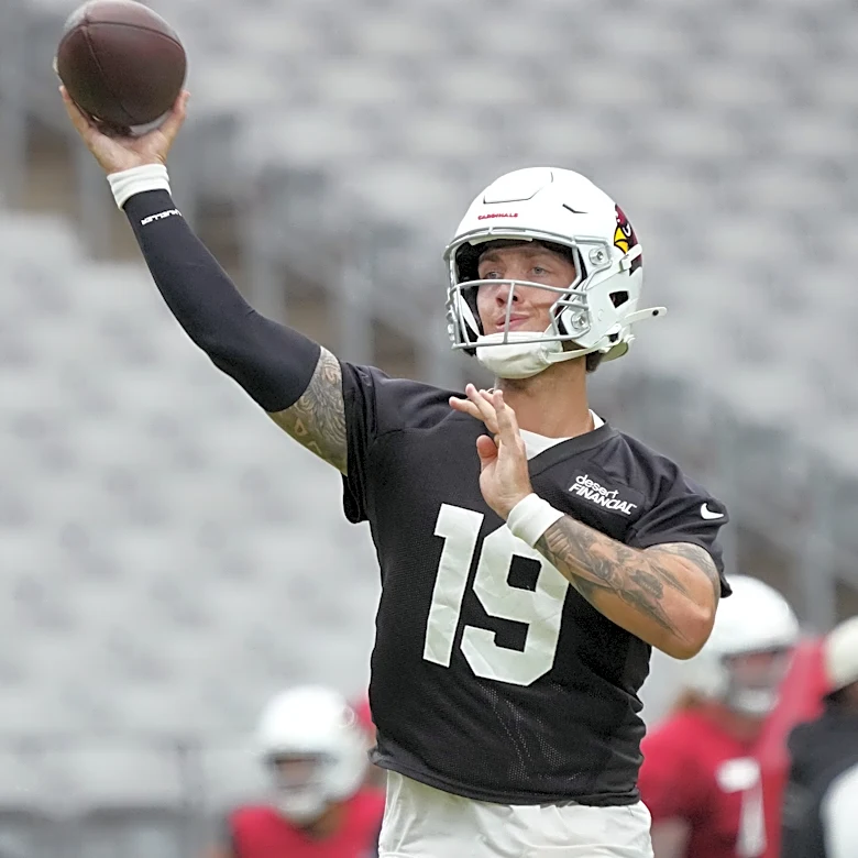 The Hall of Fame game QB matchup is set. Here's who's taking the field