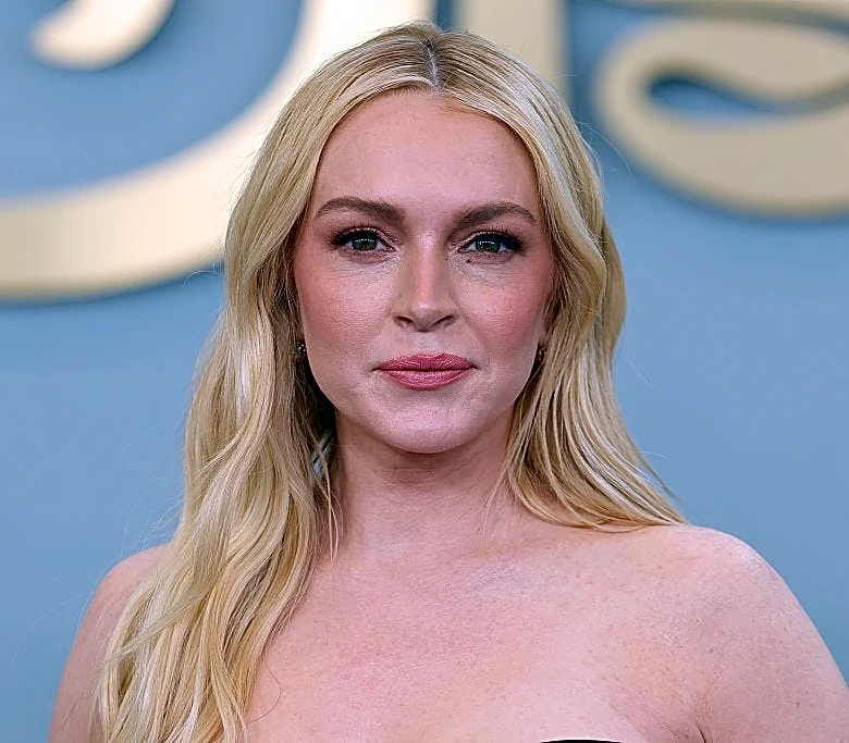Lindsay Lohan returns to a redhead. But it may not stay