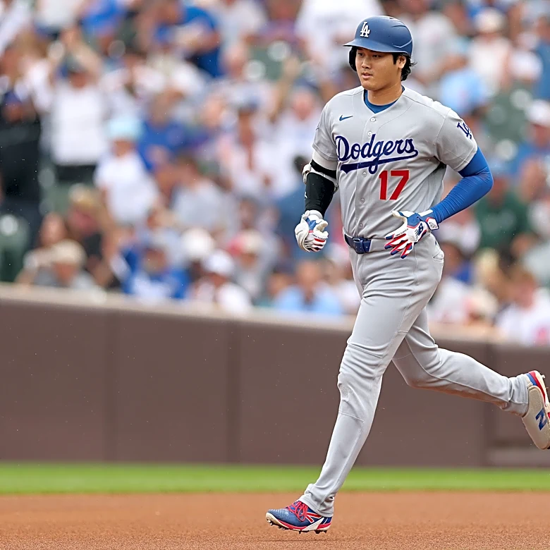 Shohei Ohtani, Pete Crow-Armstrong trade home runs to open game