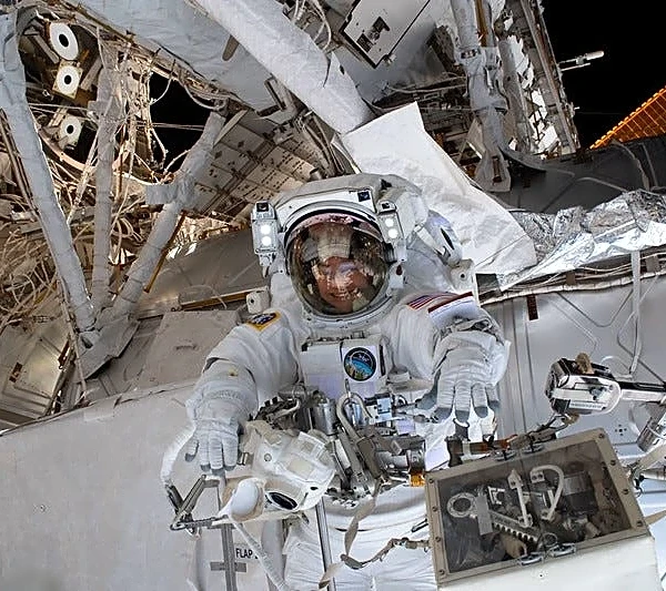 Watch live as 2 NASA astronauts conduct next spacewalk outside ISS