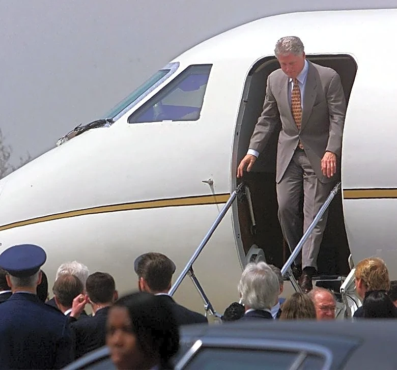 Before Trump, Clinton took a decoy plane for safety. I was there