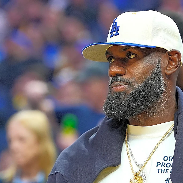 NBA gifts LeBron to LA with Lakers-76ers showdown on Christmas Day