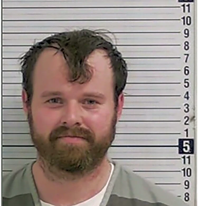 Joseph and Kendra Duggar withdraw not guilty pleas in Arkansas case