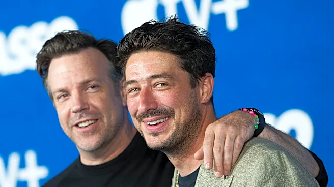 Jason Sudeikis rocks out to 'Ted Lasso' theme song with Mumford & Sons at MSG