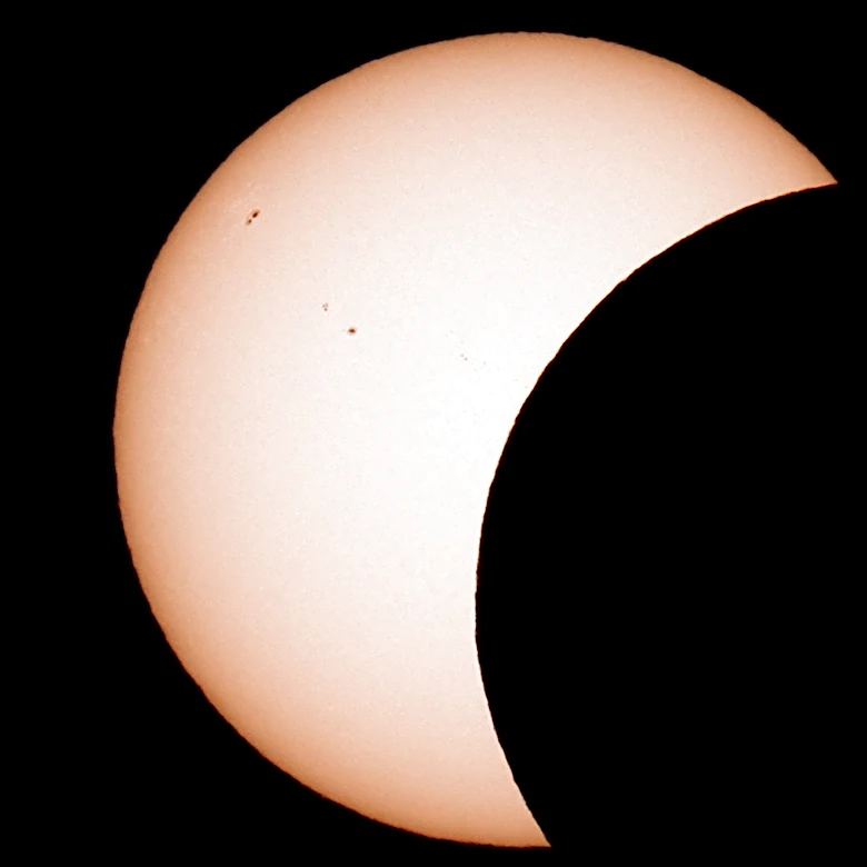 Video shows Wednesday's total solar eclipse from Spain