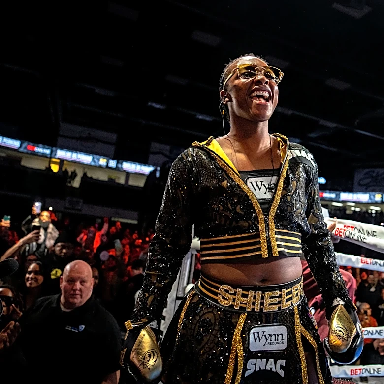 Claressa Shields vs. Kaye Scott main event: Ring walk, fight time
