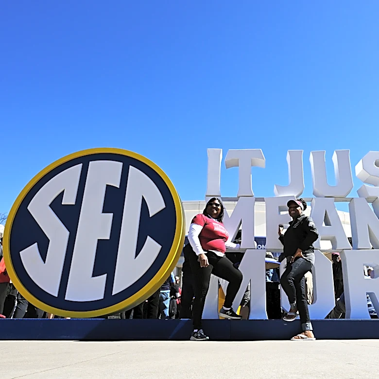 Ranking all 16 SEC schools by tuition, cost of attendance