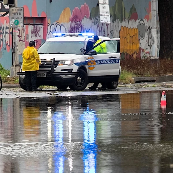 As Lala moves on, flooding dangers linger across Hawaii. Live updates