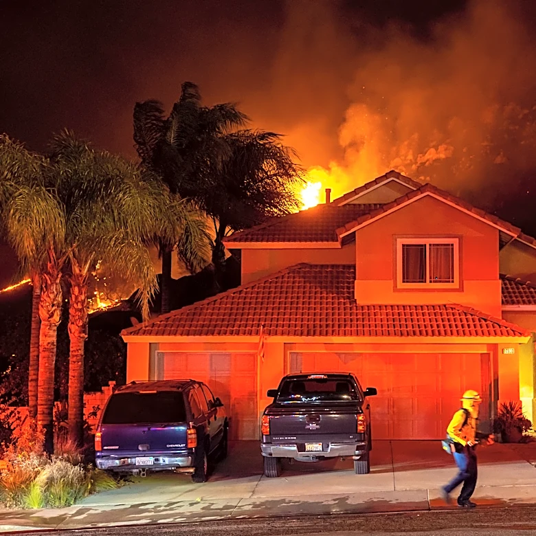 California homes face landscaping changes under 'Zone 0' fire rules