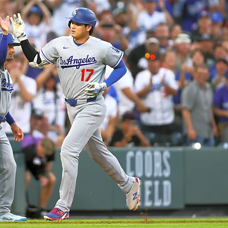 Dodgers' Shohei Ohtani hits 30th home run, throws another bullpen session