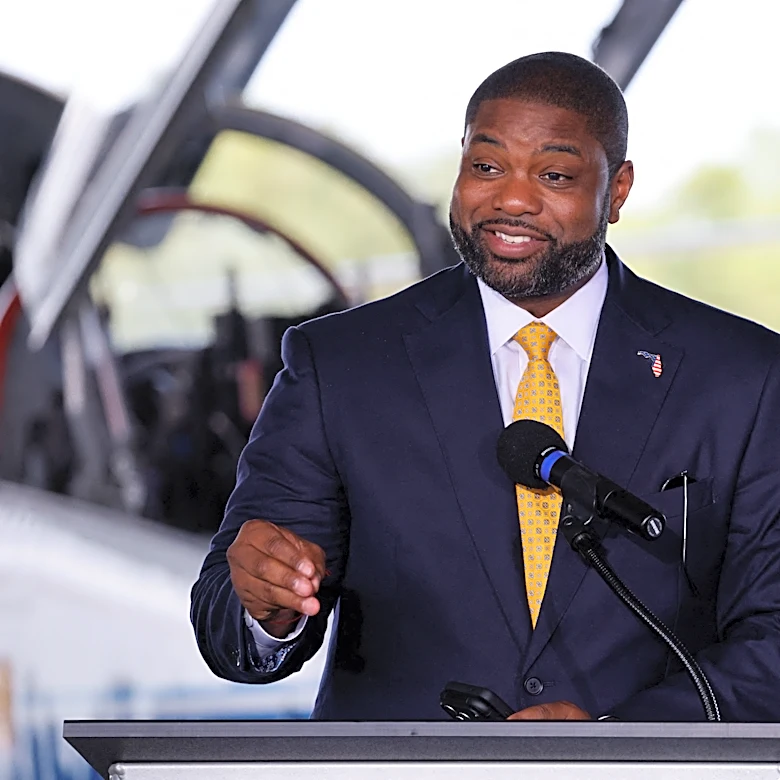 Byron Donalds may win FL governor. It's a bigger win for GOP. | Opinion