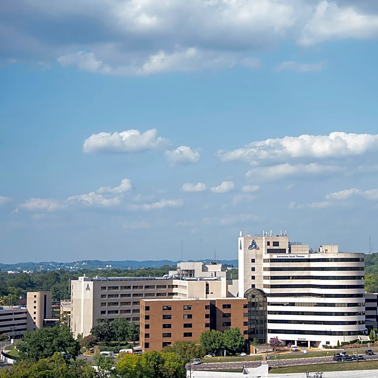 Routine knee surgery ends in paralysis after medication mix-up