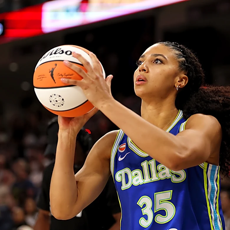 Azzi Fudd out for season: Wings rookie No. 1 pick to undergo knee procedure