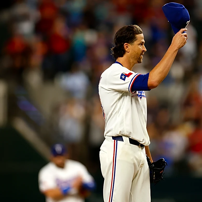 Jacob deGrom hits 2,000 strikeouts. Only one man got there faster.
