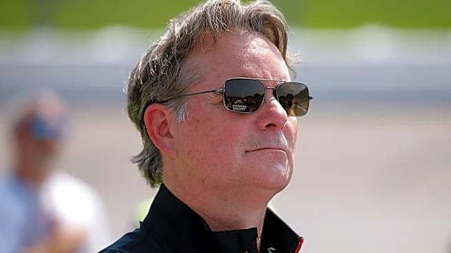 NASCAR legend Jeff Gordon wins IROC race before Freedom 250 Grand Prix
